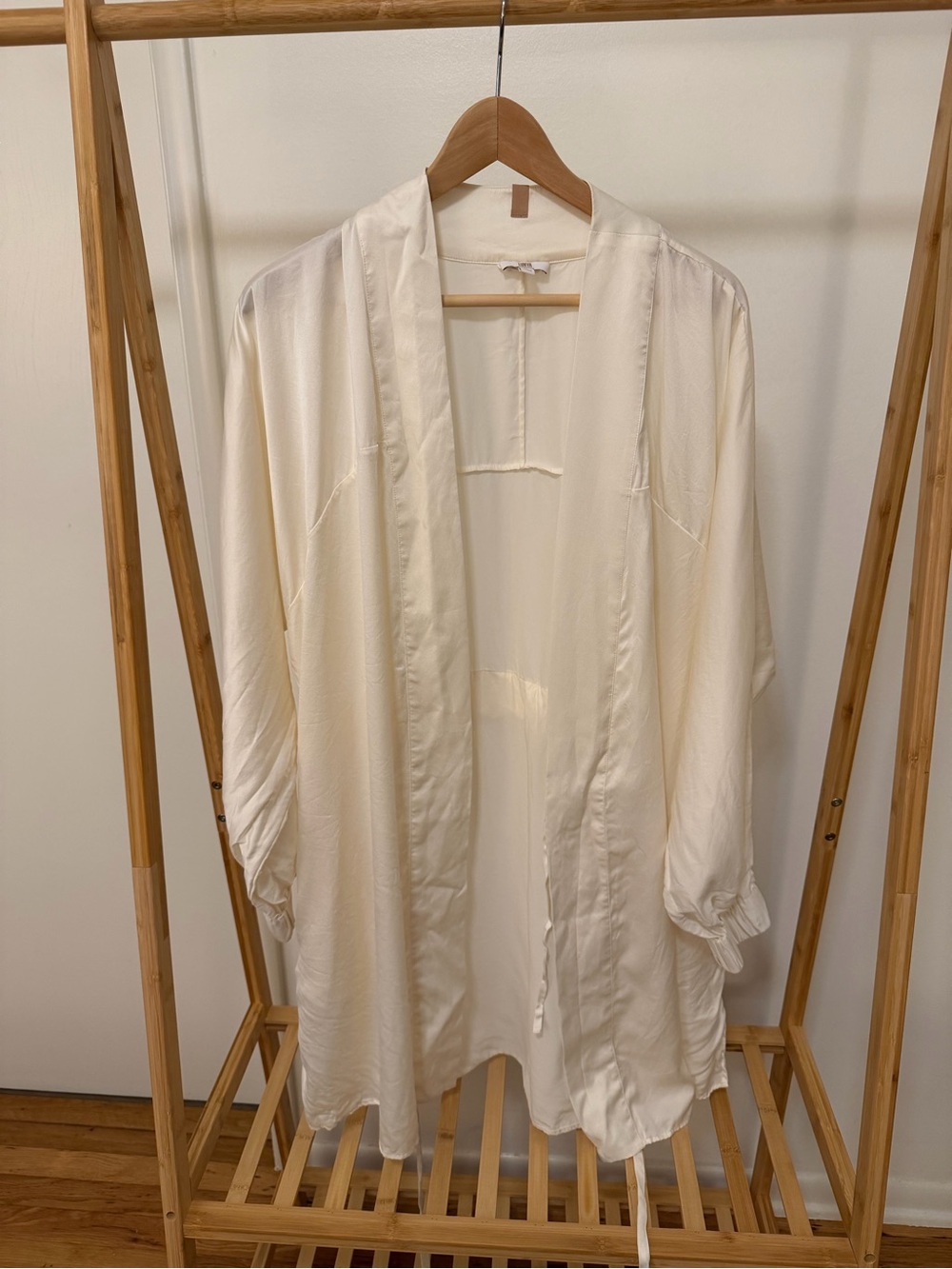 Lunya Washable Silk Robe - Picture 4 of 6